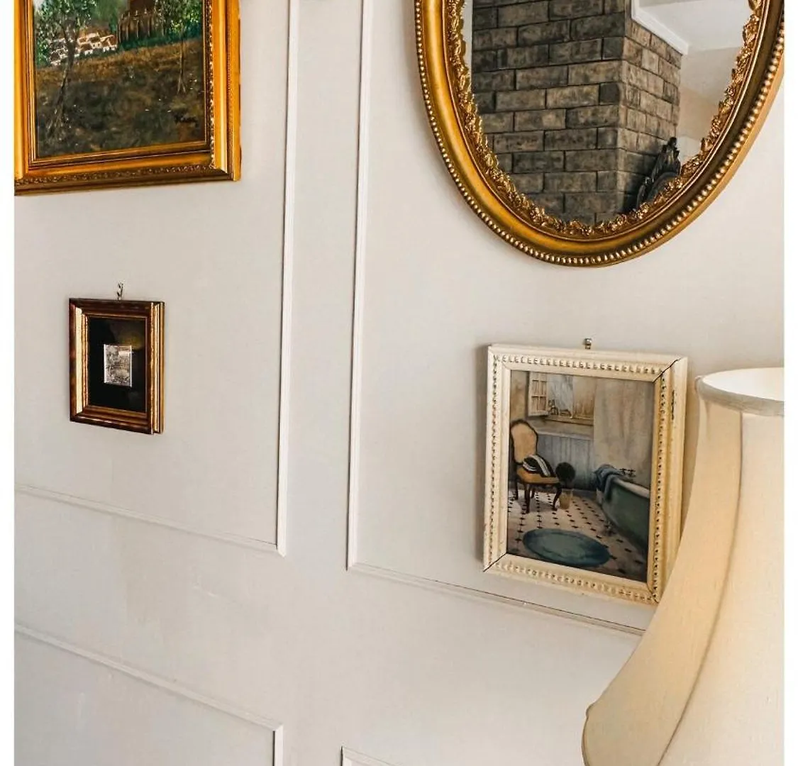 Cozy Private 1Bhk Apt On Main Floor トロント カナダ